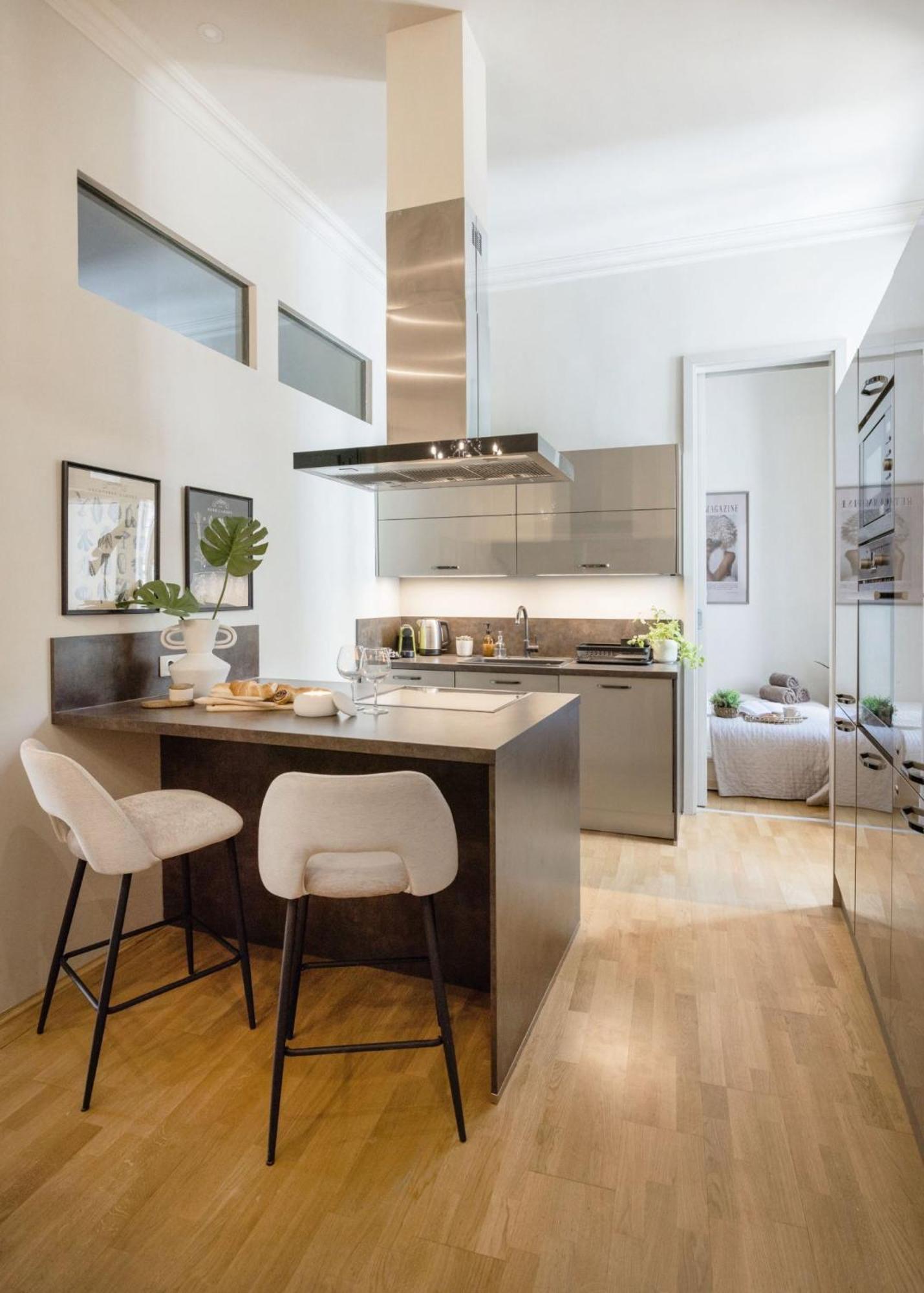 Timeless Elegant Apartment By Opera House Budapest Exterior photo